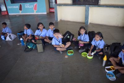 On account of childrens day the students of RKSVA went for a picnic to Central Park, New Raipur. The students were excited & enjoyed the day