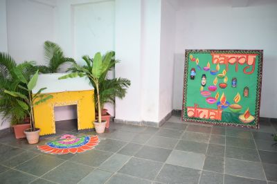 Deepavali , The Festival Of lights , was celebrated in our school on 3 November 2018 in a very Traditional and Ethnic way. The schhol Assembly Area was decorated with diyas and beautiful Rangoli. A special Deepavali Pooja was conducted at the school followed by a special assembly conducted by students of class 5 and class 6. Children were made aware about one of the most important reasons of celebrating this festival through a special speech and a small Mono Play by students of class 1 and class 2. The students enacted as Lord Rama and Sita who came back to Ajodhya with Lakshmana and Hanuman ,after defeating Ravana in the war and exile of 14 years ,where the other cousin of Lord Ram, Bharat along with the people of Ajodhya, comes to welcome them. The Assembly ended with the speech of the Principal Mr. Amar Kant Mishra who enlightened the students about the festival of Deepavali. “Rk Sarda wishes you all a very happy and prosperous Deepavali” .