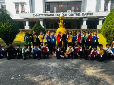 Students’ Educational Visit to Chhattisgarh Regional Science Centre - Best Academic School in Chhattisgarh